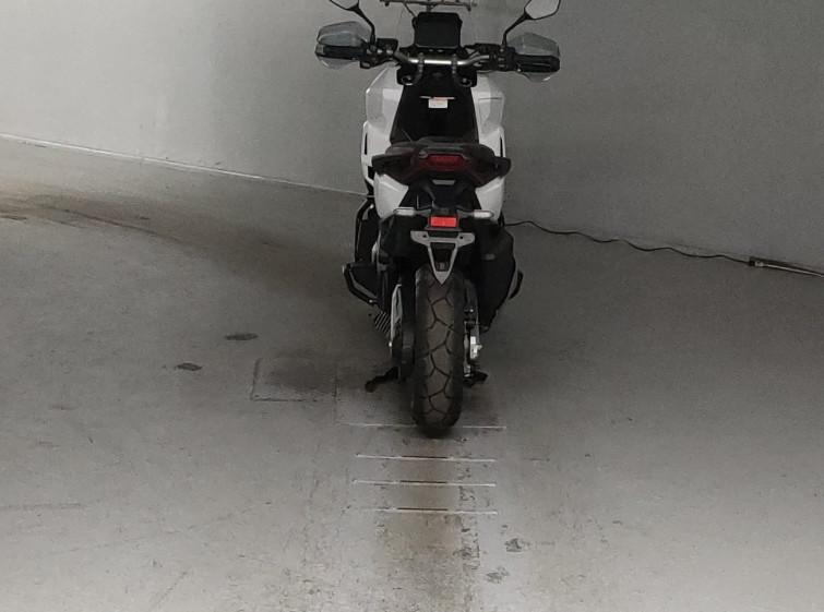 Мотоцикл Honda X-ADV750 с пробегом 1394 km