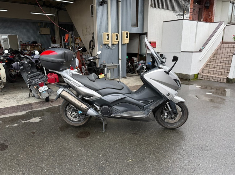 Мотоцикл Yamaha T-MAX530A с пробегом 5299 km