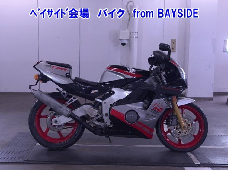 Мотоцикл Honda CBR250RR с пробегом 16130 km