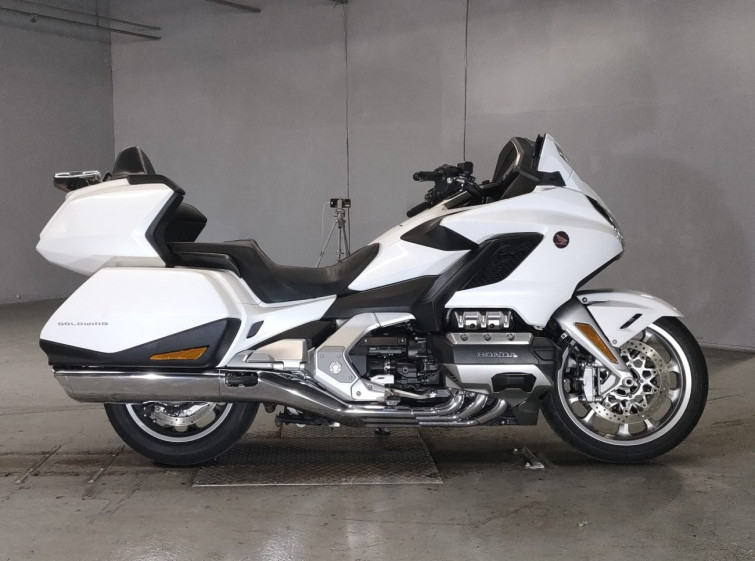 Мотоцикл Honda GL1800 TOUR с пробегом 37900 km