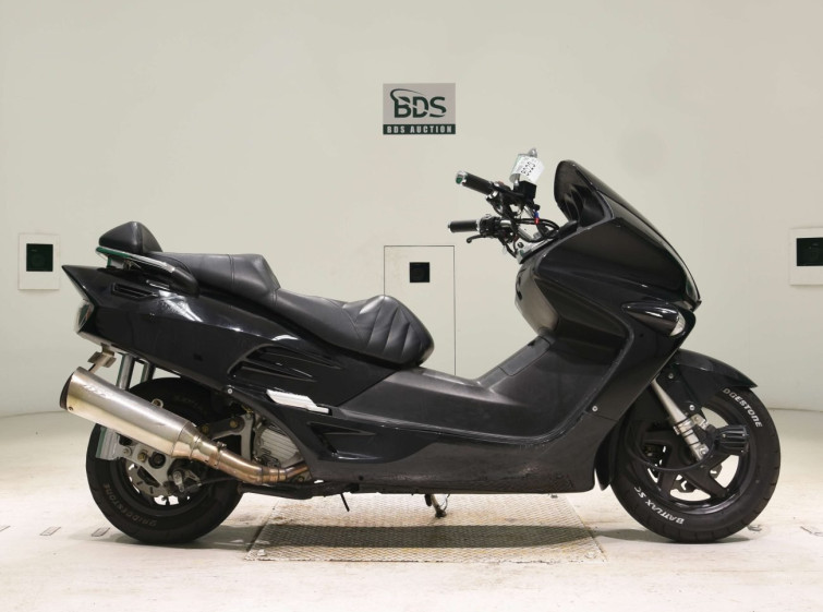 Мотоцикл Honda FORZA с пробегом 46131 km