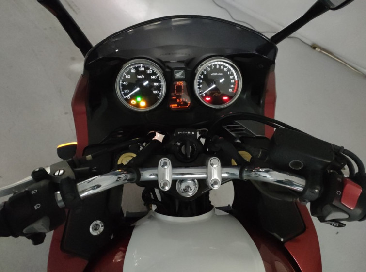 Мотоцикл Honda CB400SFVA с пробегом 6071 km