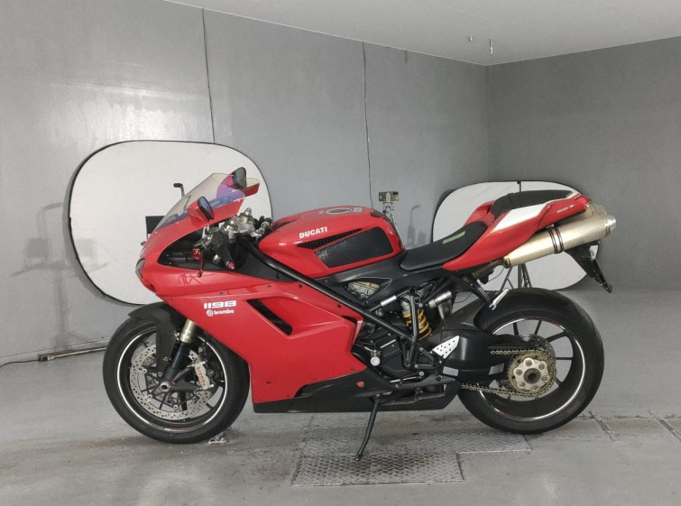 Мотоцикл Ducati 1198 з пробігом 38276 km