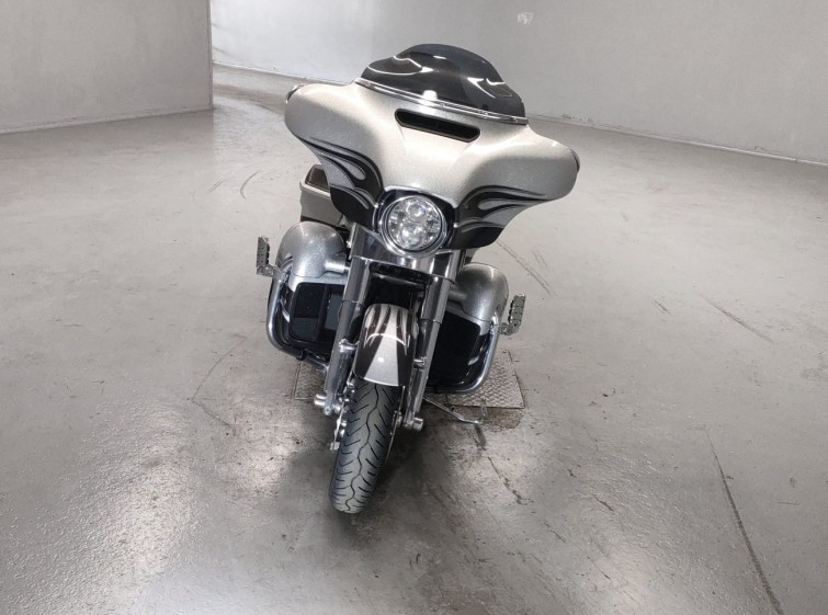 Мотоцикл HD STREET GLIDE FLHXSE1800 с пробегом 22721 km