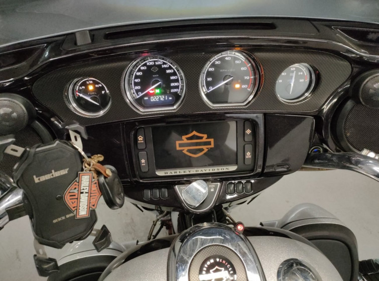 Мотоцикл HD STREET GLIDE FLHXSE1800 с пробегом 22721 km