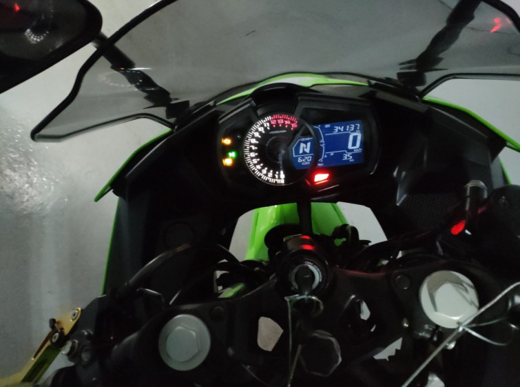 Мотоцикл Kawasaki NINJA400 с пробегом 34137 km
