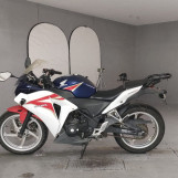Мотоцикл Honda CBR250R з пробігом 27918 km