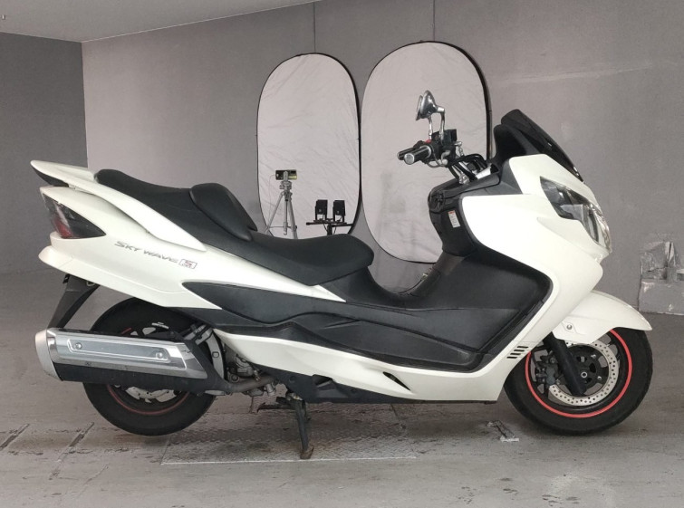 Мотоцикл Suzuki SKYWAVE 250S с пробегом 20567 km