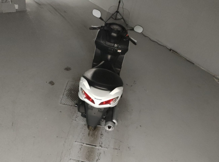 Мотоцикл Suzuki BURGMAN200 з пробігом 26606 km