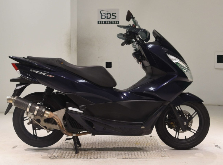 Мотоцикл Honda PCX150 з пробігом 9400 km