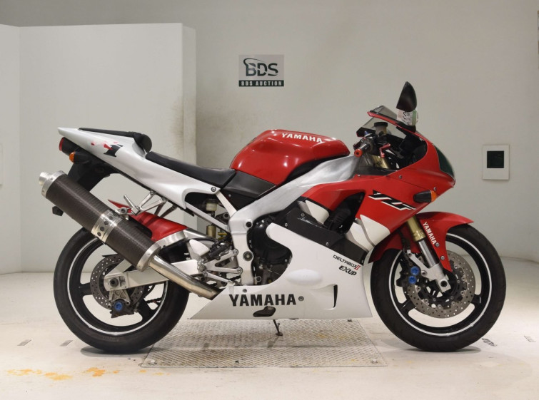 Мотоцикл Yamaha YZF-R1 з пробігом 17131 m