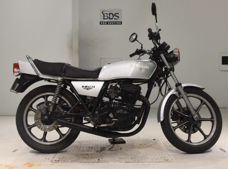 Мотоцикл Kawasaki Z250FT с пробегом 84837 km