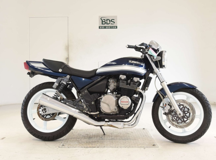 Мотоцикл Kawasaki ZEPHYR400 з пробігом 13790 km