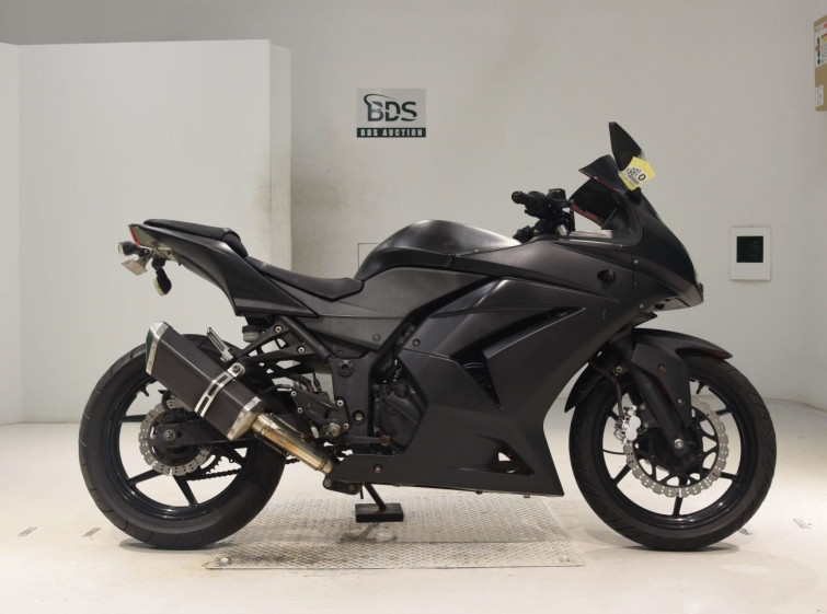 Мотоцикл Kawasaki NINJA400 з пробігом 25604 km