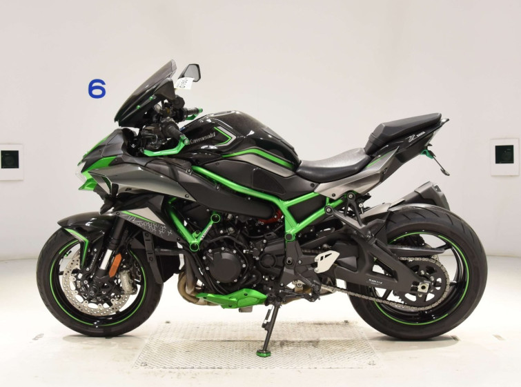 Мотоцикл Kawasaki NINJA H2 с пробегом 12758 km