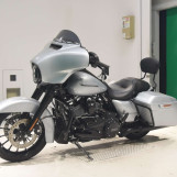 Мотоцикл HD STREET GLIDE FLHXS1870 з пробігом 1924 km