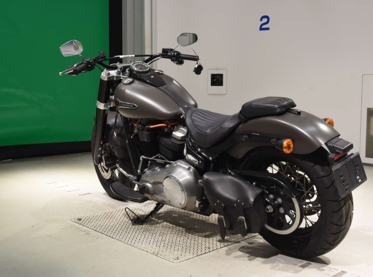 Мотоцикл HD SLIM FLSL1750