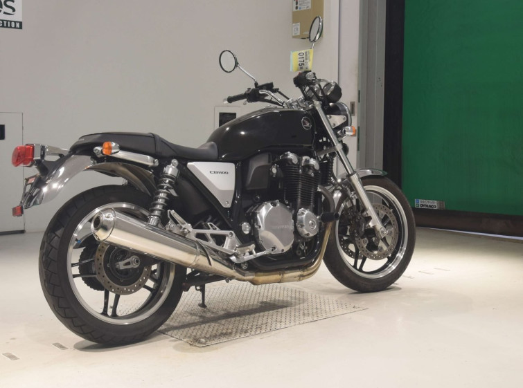 Мотоцикл Honda CB1100 з пробігом 9768 km