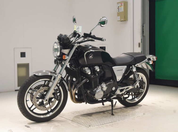 Мотоцикл Honda CB1100 з пробігом 9768 km