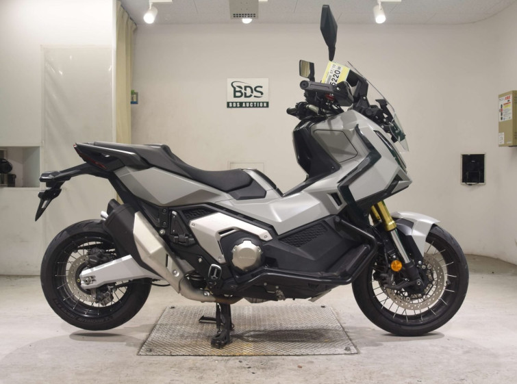 Мотоцикл Honda X-ADV750-2 с пробегом 11115 km
