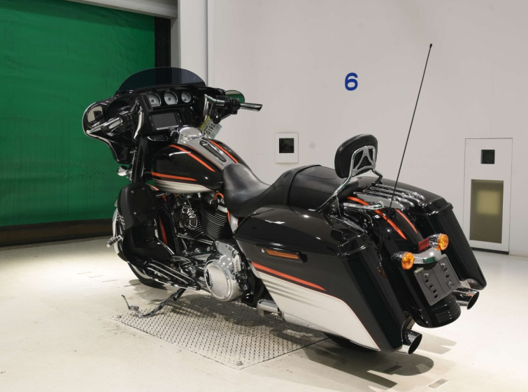 Мотоцикл HD SREET GLIDE FLHX1750 з пробігом 21021 km