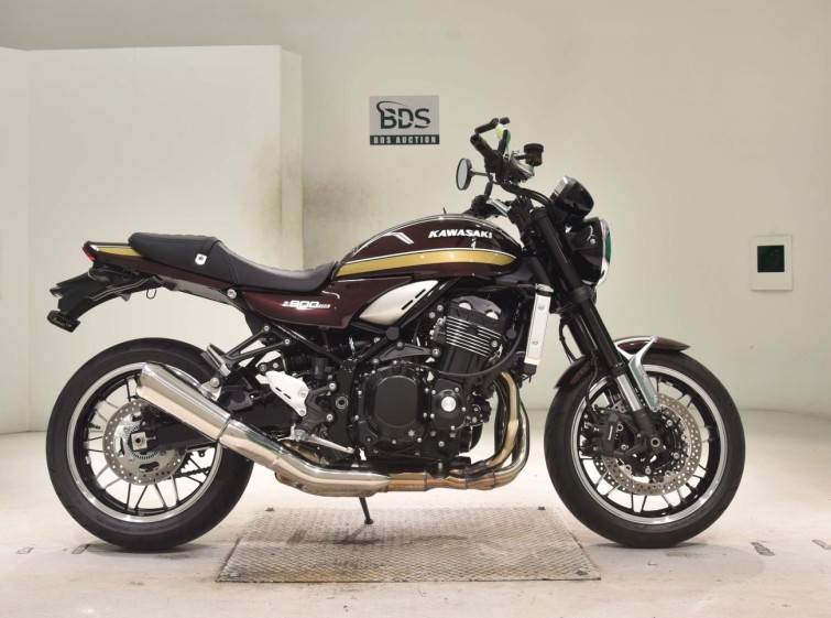 Мотоцикл Kawasaki Z900RS с пробегом 1480 km