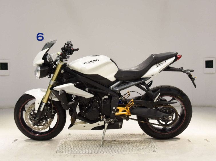 Мотоцикл Triumph STREET TRIPLE 85 з пробігом 13565 km