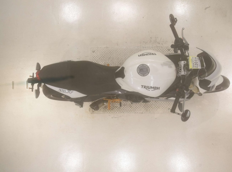 Мотоцикл Triumph STREET TRIPLE 85 з пробігом 13565 km