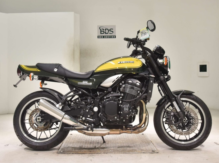 Мотоцикл Kawasaki Z900RS с пробегом 2793 km