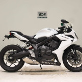 Мотоцикл Honda CBR650R с пробегом 1741 km