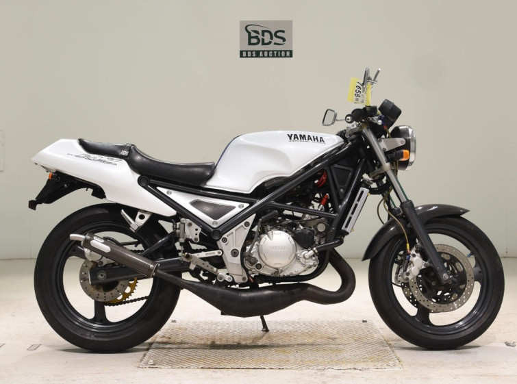 Мотоцикл Yamaha R1-Z з пробігом 10127 km