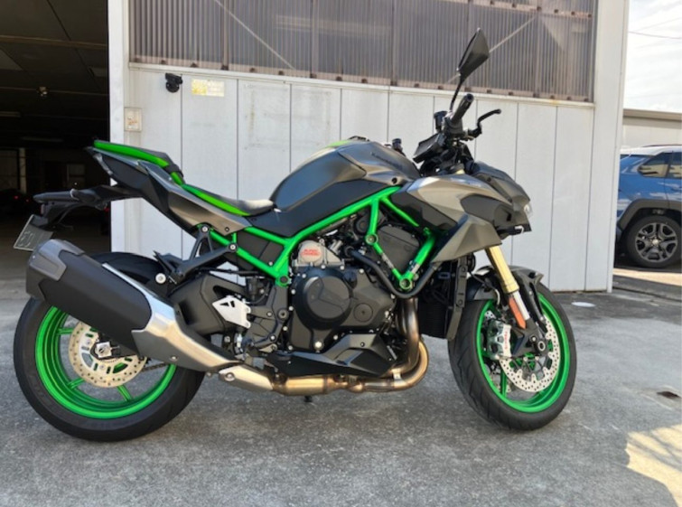 Мотоцикл Kawasaki Z H2 SE с пробегом 1122 km