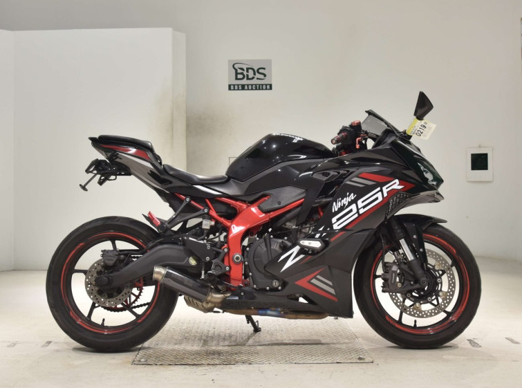 Мотоцикл Kawasaki NINJA ZX-25R KRT с пробегом 46816 km