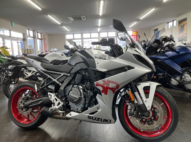 Мотоцикл Suzuki GSX-8R з пробігом 4812 km