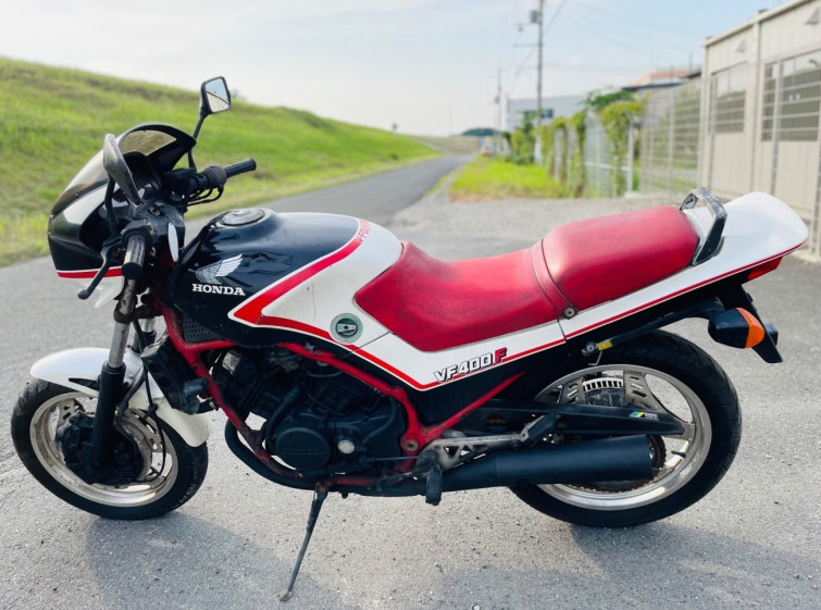 Мотоцикл Honda VF400F с пробегом 31680 km