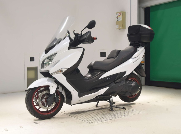 Мотоцикл Suzuki BURGMAN125 з пробігом 21139 km