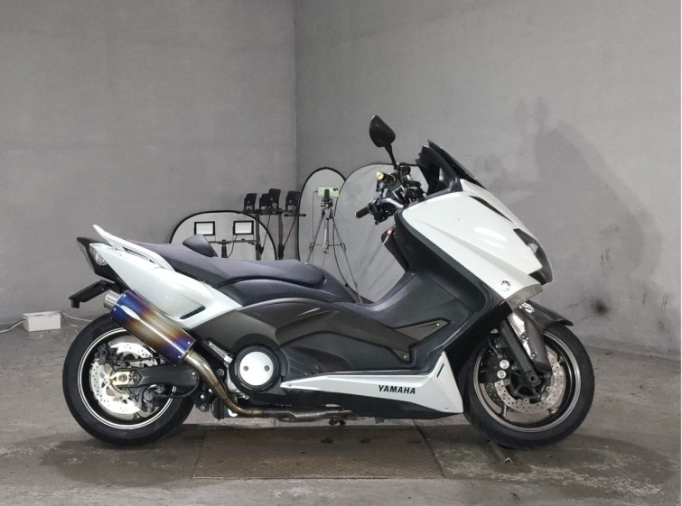 Мотоцикл Yamaha T-MAX530 с пробегом 23298 km