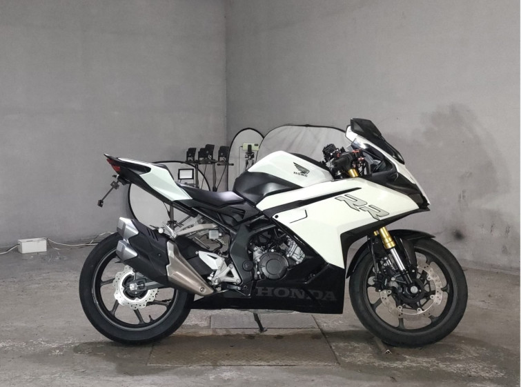 Мотоцикл Honda CBR250RR з пробігом 10609 km
