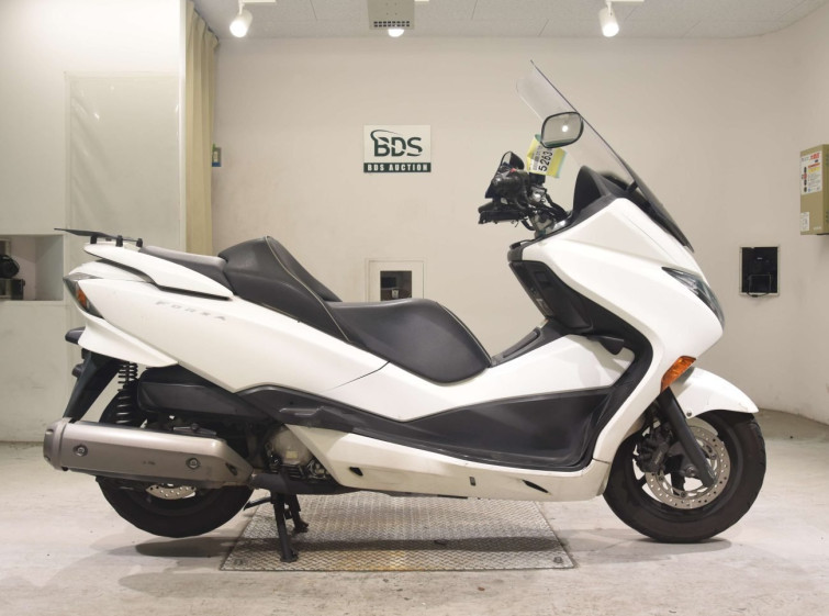 Мотоцикл Honda FORZA Z с пробегом 142875 km