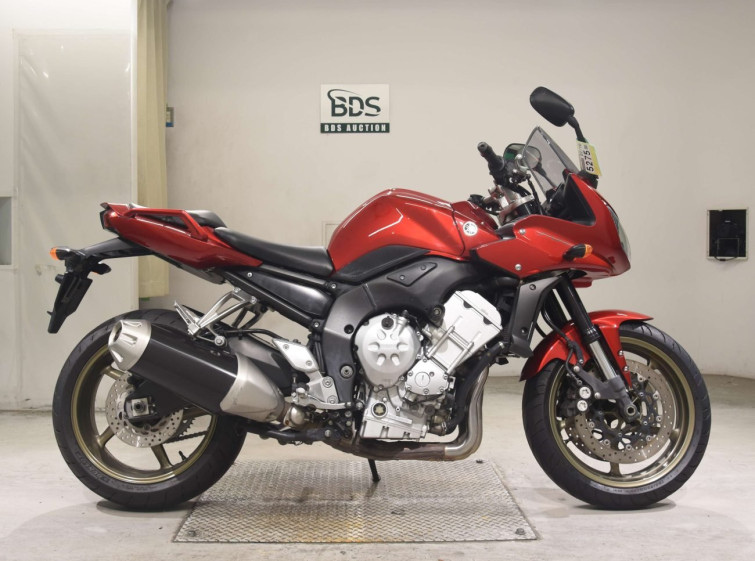 Мотоцикл Yamaha FZ1 FAZER з пробігом 25615 km
