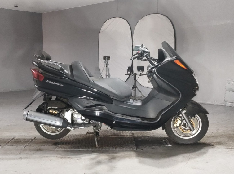 Мотоцикл Yamaha MAJESTY 250C