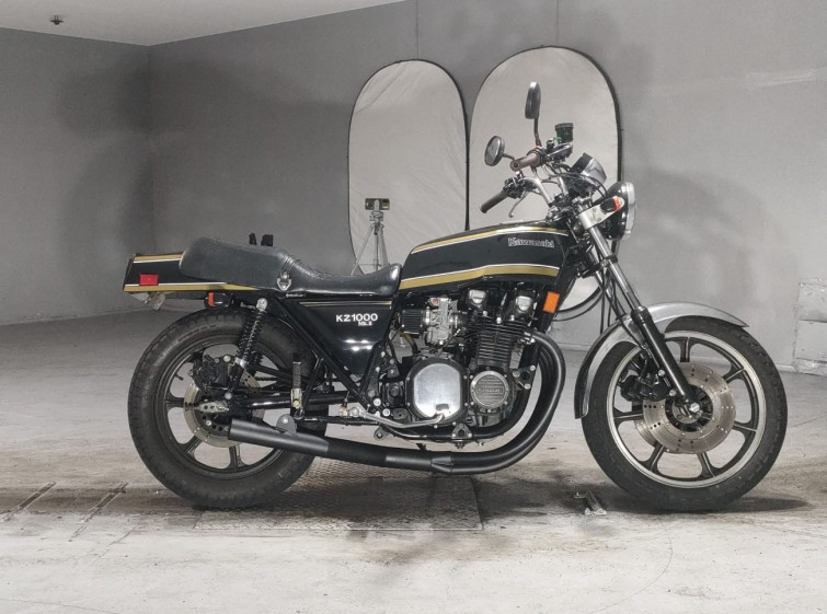 Мотоцикл Kawasaki Z1000LTD з пробігом 15803 m