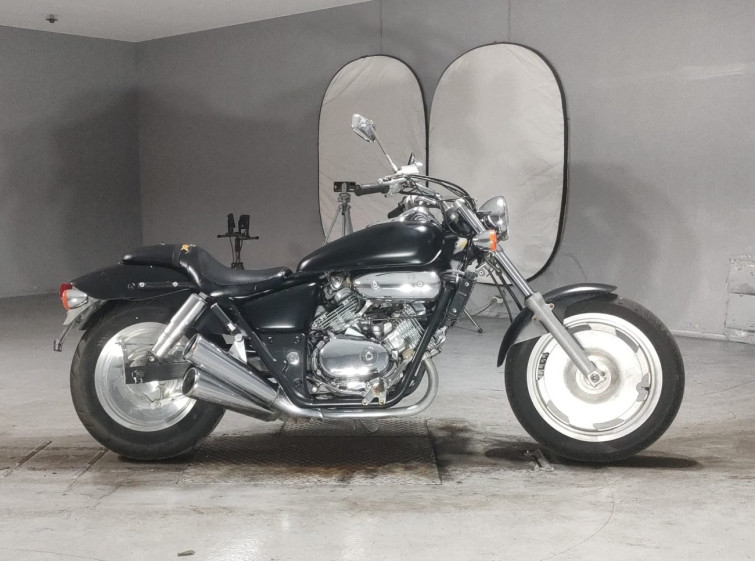 Мотоцикл Honda MAGNA250 з пробігом 39536 km