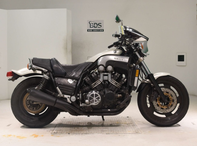 Мотоцикл Yamaha V-MAX1200 з пробігом 90012 km
