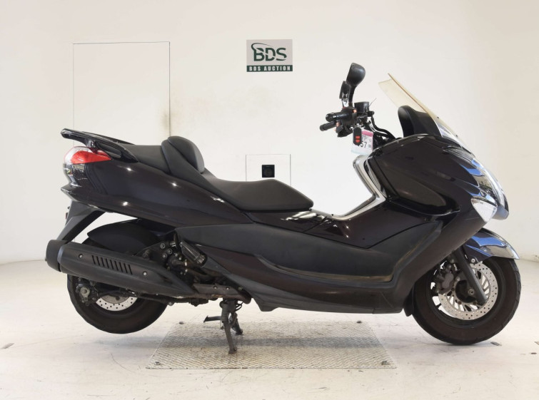 Мотоцикл Yamaha MAJESTY 250 с пробегом 35945 km