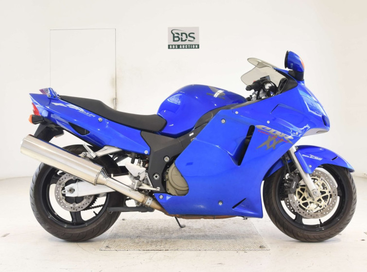 Мотоцикл Honda CBR1100XX BLACKBIRD с пробегом 8343 km