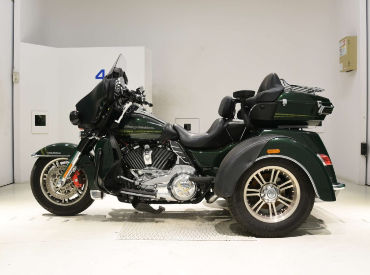 Мотоцикл HD ELECTRA GLIDE FLHTCU1870 TRIKE з пробігом 5764 km