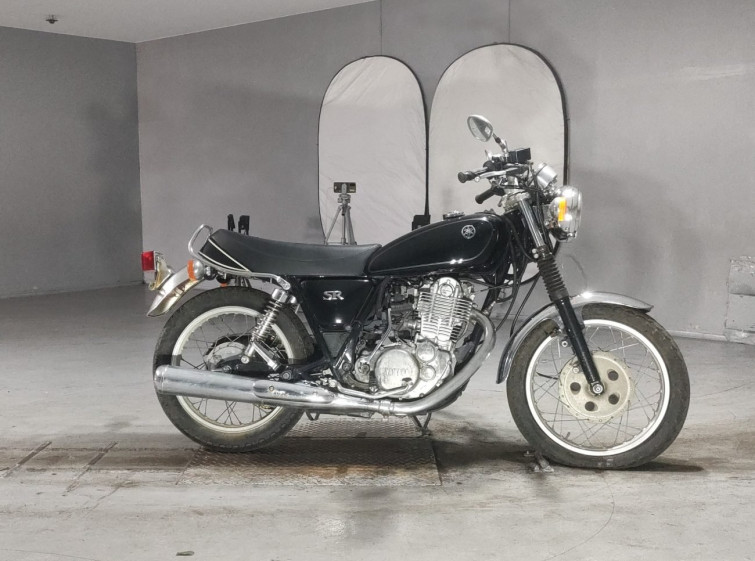 Мотоцикл Yamaha SR400 с пробегом 12519 km