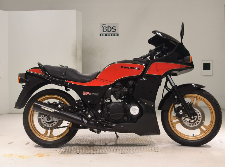 Мотоцикл Kawasaki GPZ750 с пробегом 33559 km
