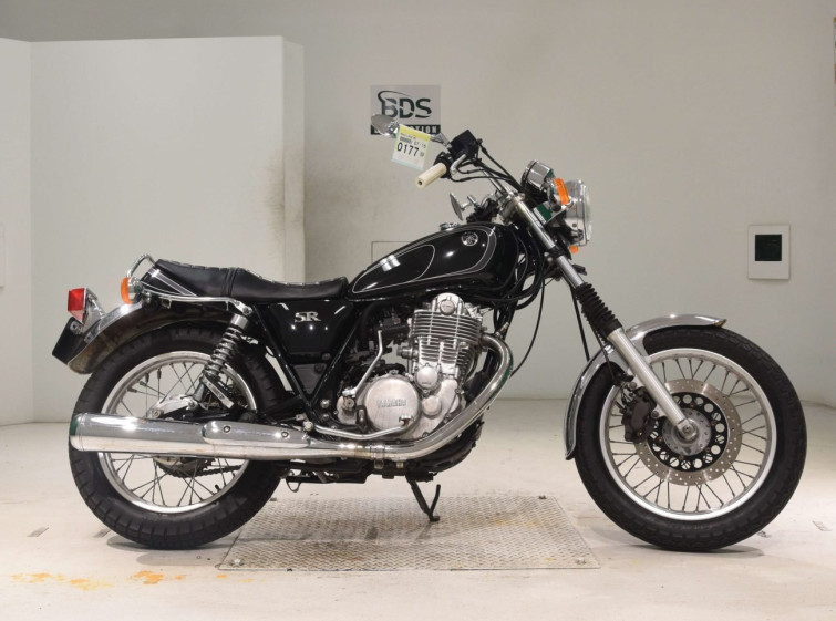 Мотоцикл Yamaha SR400 с пробегом 6443 km